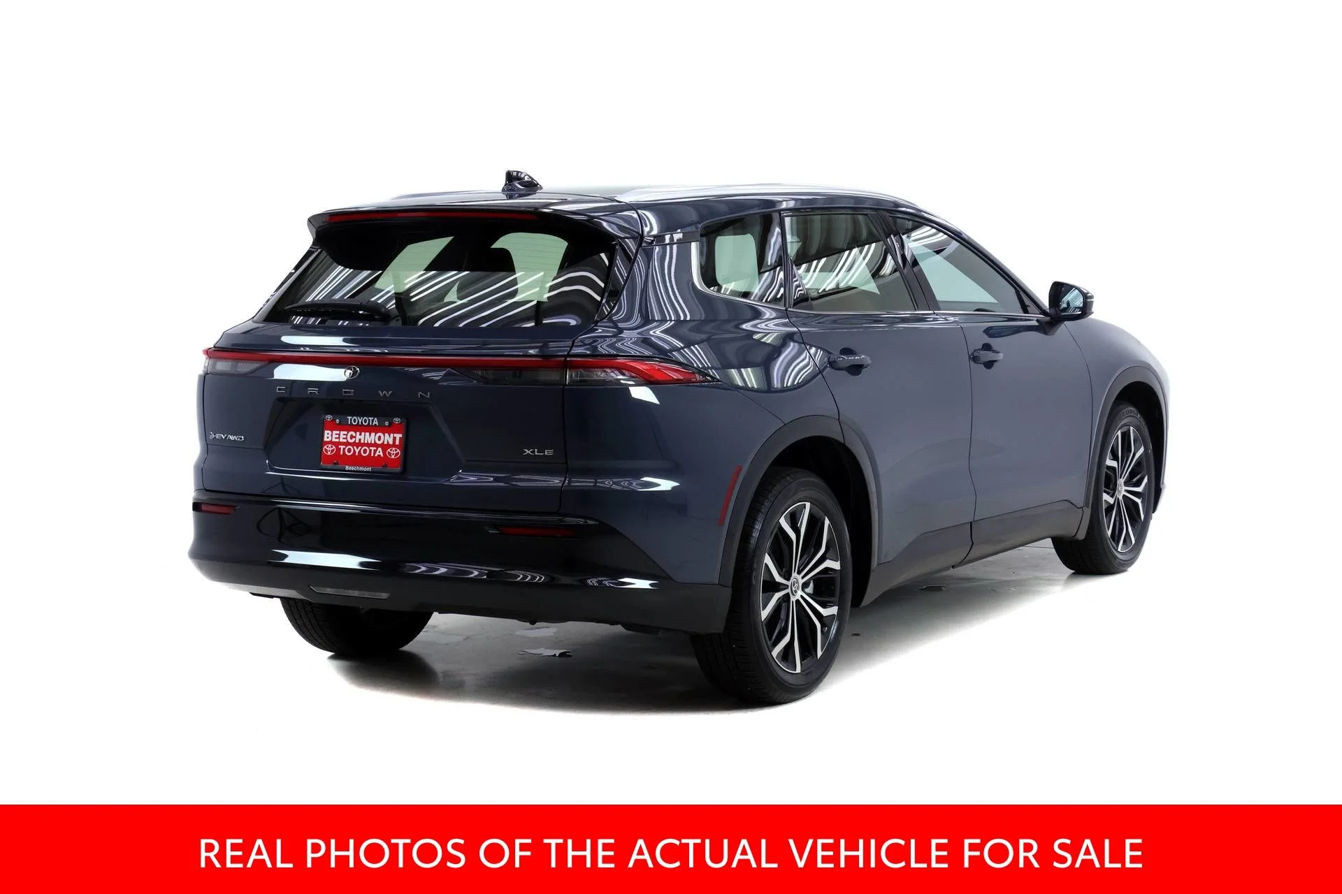 Certified Used 2025 White Toyota XLE image 2