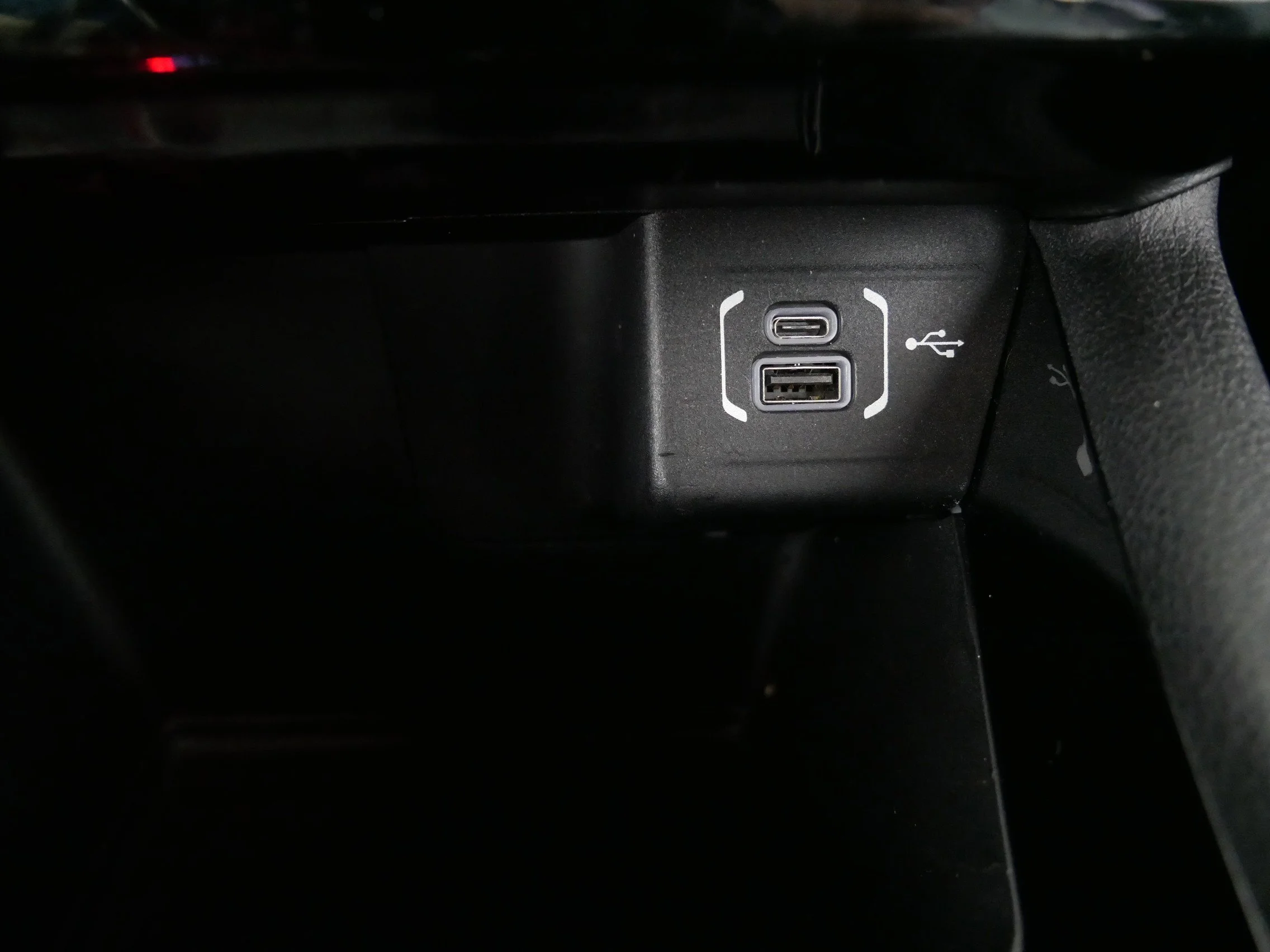 2022 Jeep Compass (RED) Edition - Photo 29