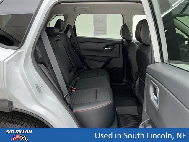 Used 2026 Everest White Pearl Tricoat Nissan Rock Creek image 23