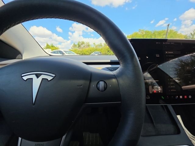 Used 2023  Tesla Base image 12