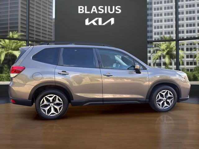 Used 2020 Brown Subaru Premium image 6