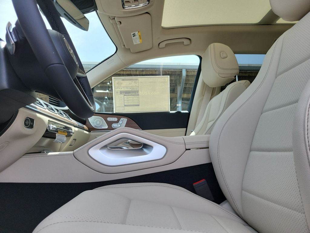 New 2026 Polar White Mercedes-Benz GLS 450 image 22