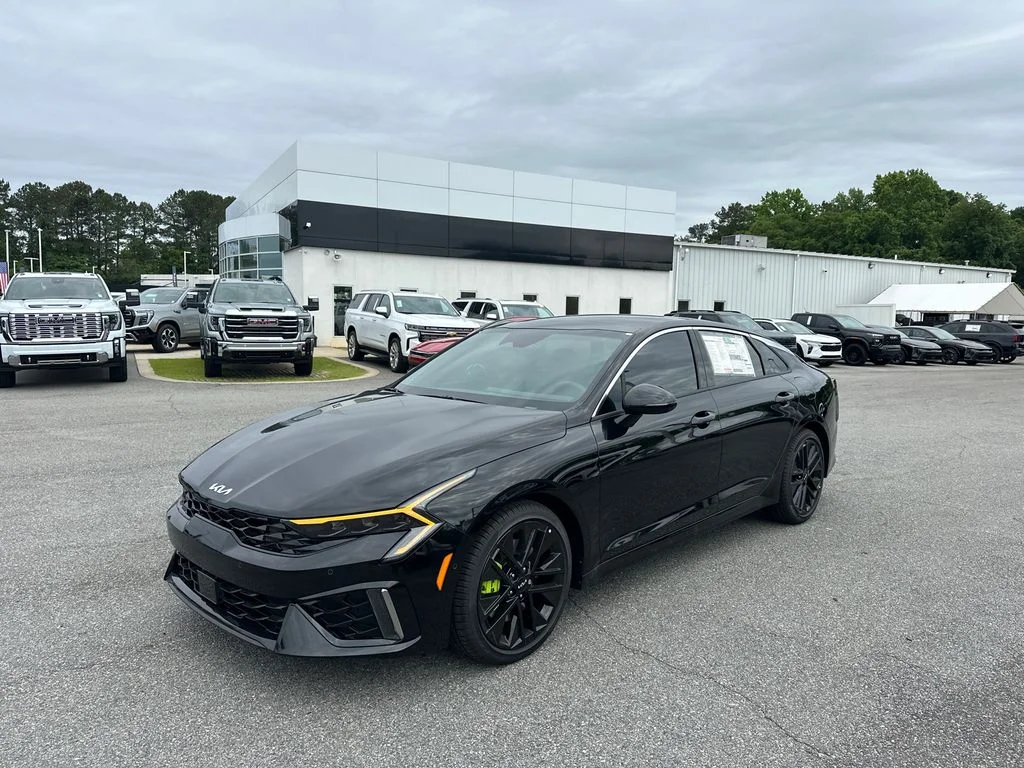 New 2026 Black Kia GT image 3