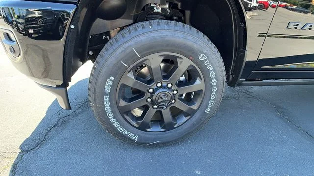 2026 RAM 3500 Laramie - Photo 10