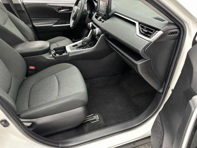 Used 2021 White Toyota XLE image 26
