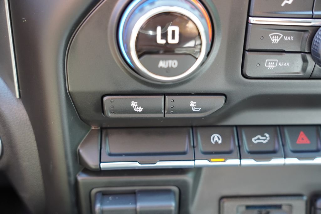 Used 2019 Silver Ice Metallic Chevrolet LT image 28