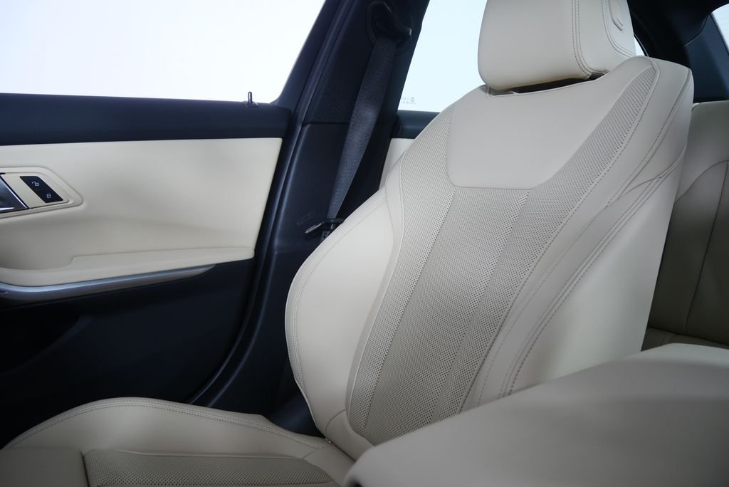 Certified Used 2025 Jet Black BMW 330i xDrive image 24