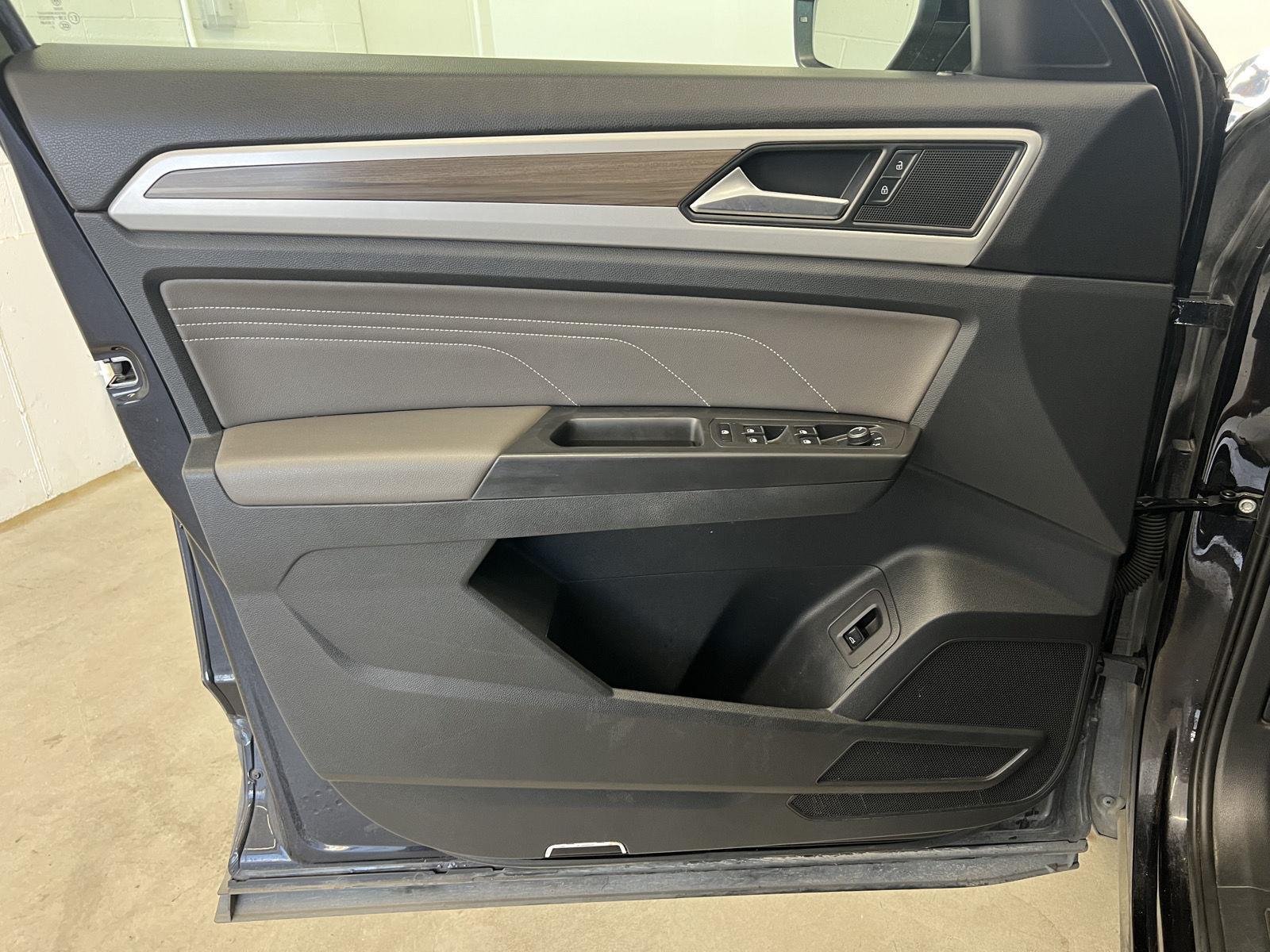 2023 Volkswagen Atlas SEL - Photo 11