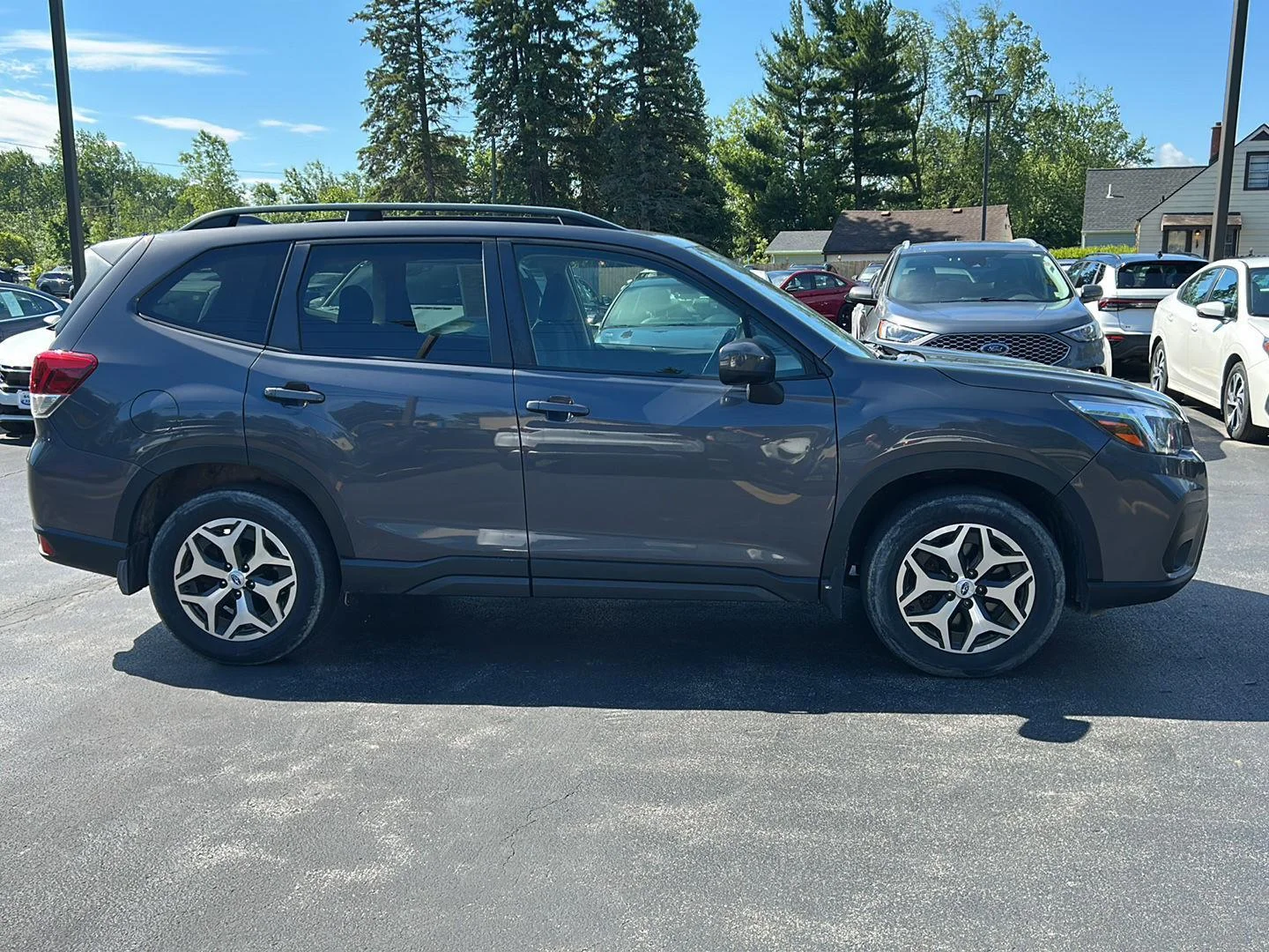 Used 2020 Magnetite Gray Metallic Subaru Premium image 8
