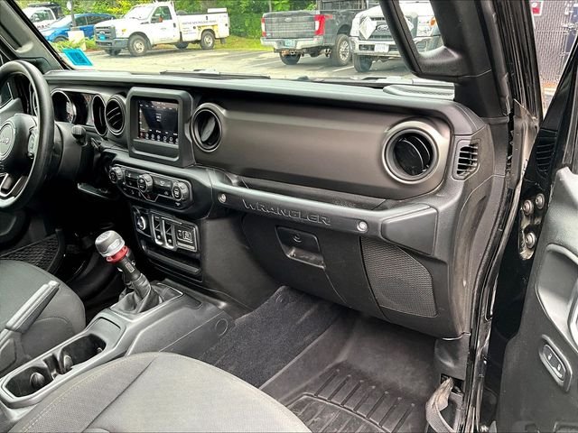 Used 2023 Black Jeep Sport image 17