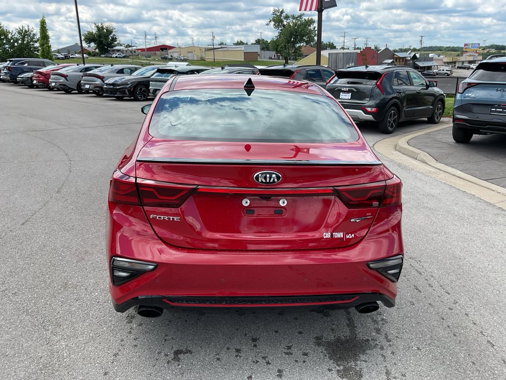 Certified Used 2021 Currant Red Kia GT image 9