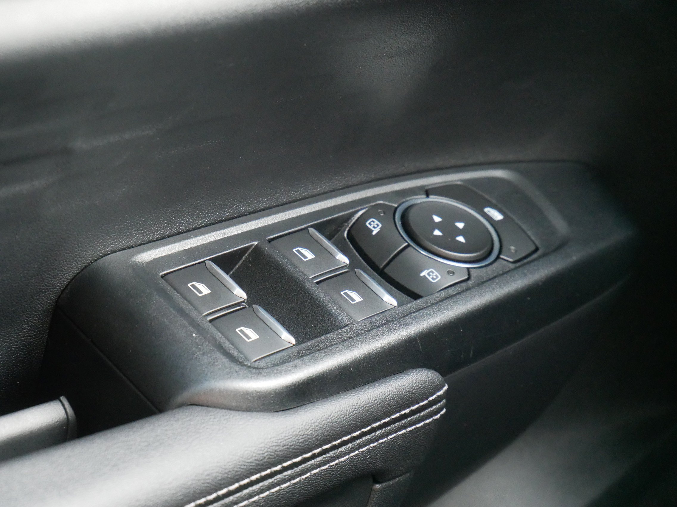 New 2026 Avalanche Ford XLT image 12