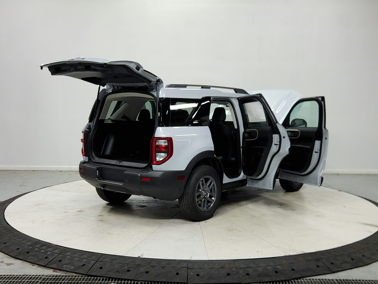 New 2026 Space White Metallic Ford Big Bend® image 16