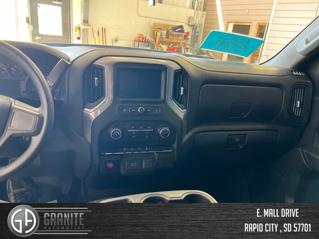 Used 2020 Silver Chevrolet Custom Trail Boss image 17