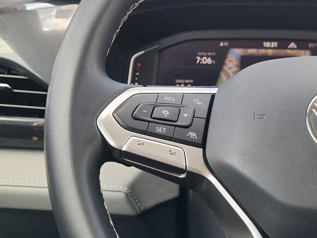 Used 2022  Volkswagen SEL image 29