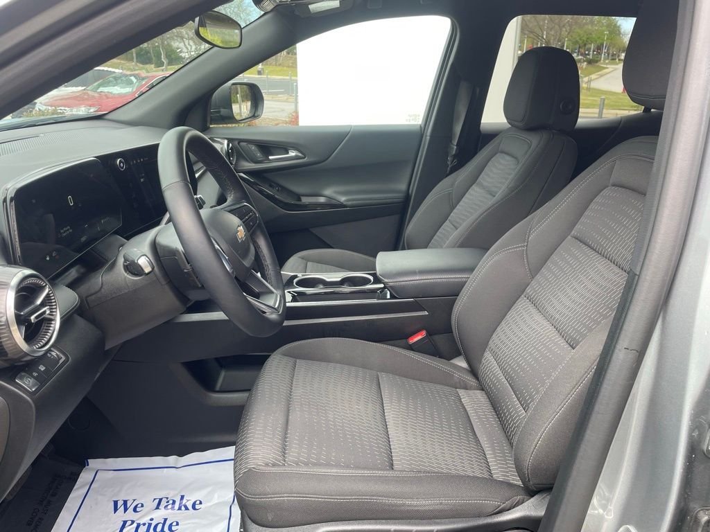 2025 Chevrolet Equinox LT - Photo 17