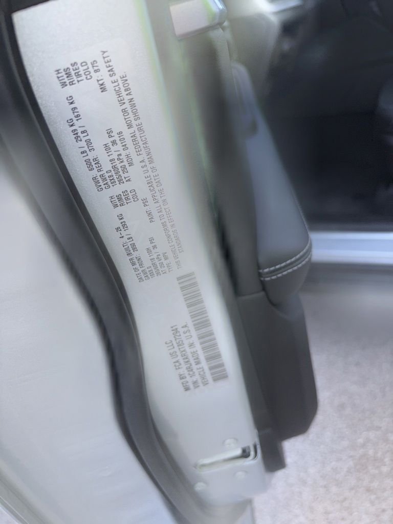 New 2026 Silver Zynith Exterior Paint Jeep Laredo image 41