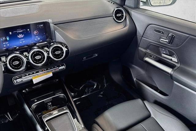 New 2026 Polar White Mercedes-Benz GLA 250 image 51