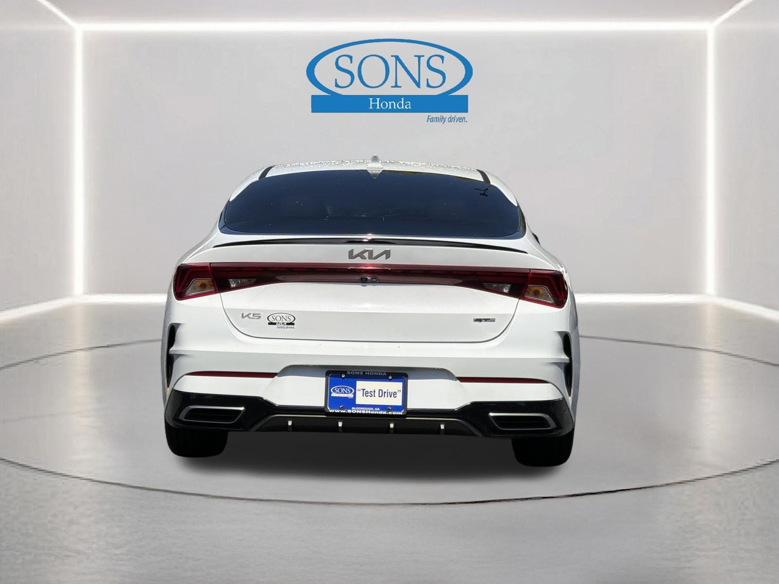 Used 2023 Glacial White Pearl Kia GT-Line image 25