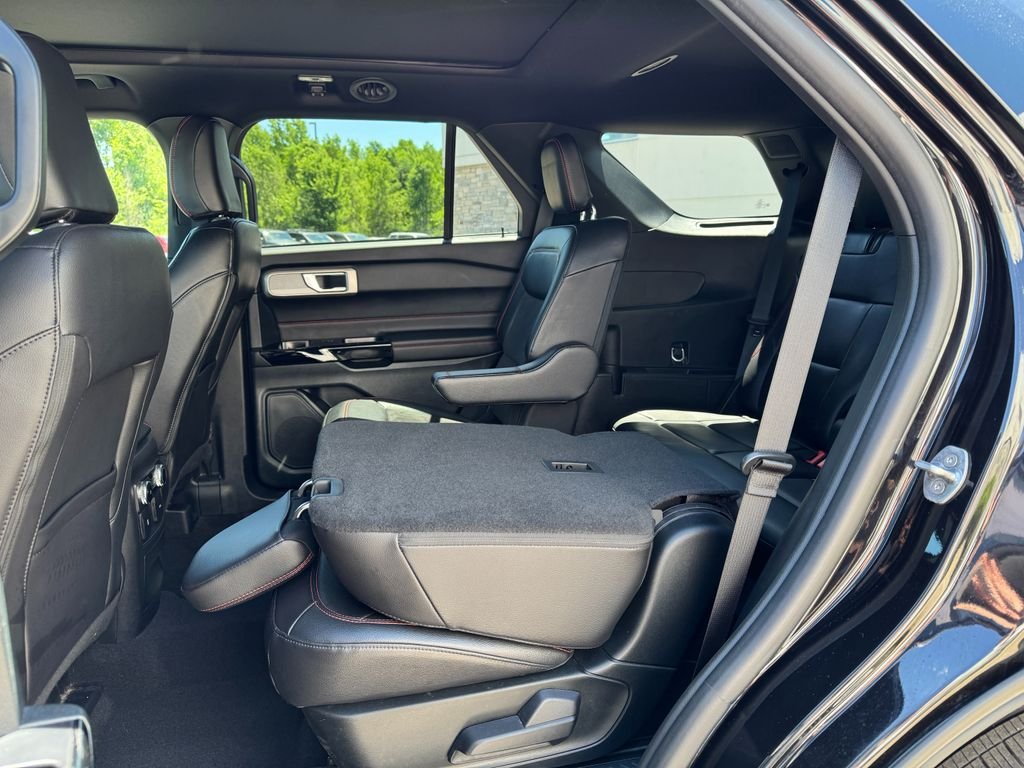 2023 Ford Explorer ST Line - Photo 19
