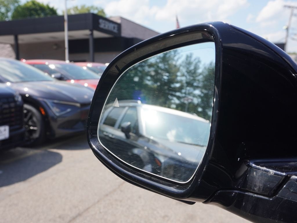 Used 2023 Black BMW xDrive30i image 35