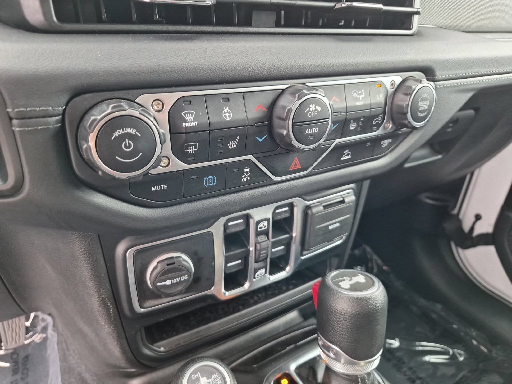 Used 2024 White Jeep Sahara 4xe image 22
