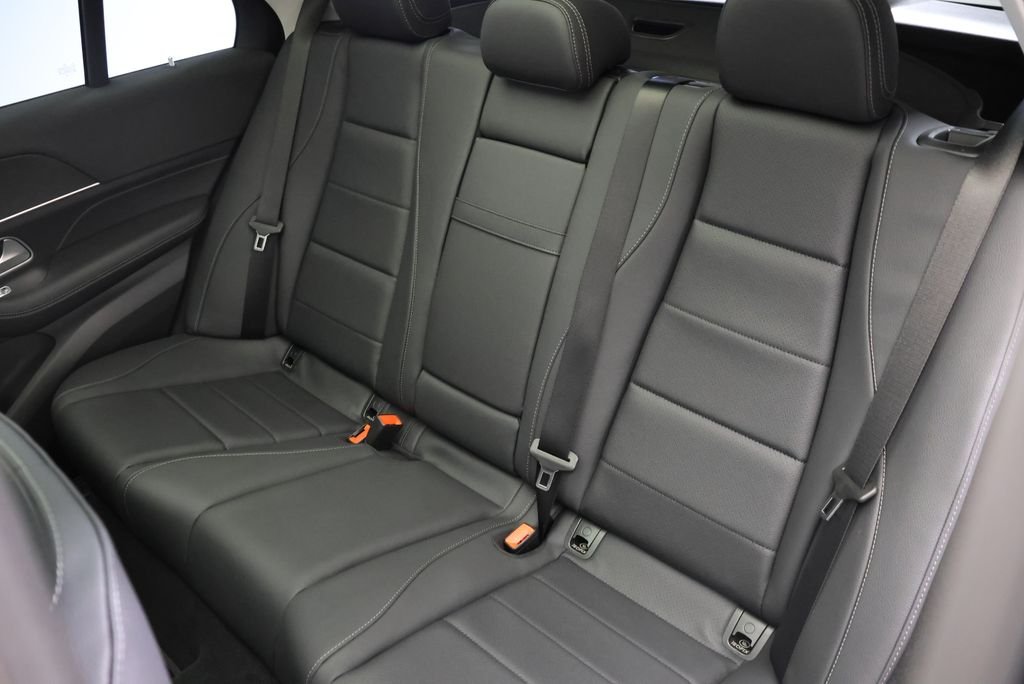 Certified Used 2026 Polar White Mercedes-Benz GLE 350 image 45