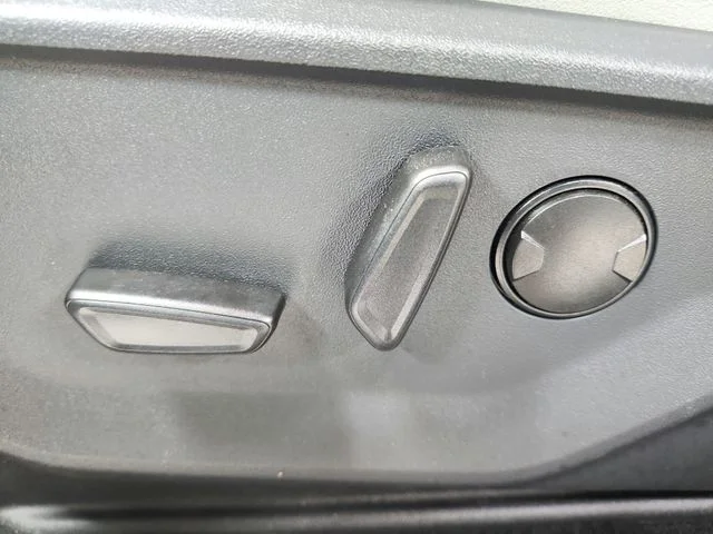 Used 2025 Black Ford Platinum image 20