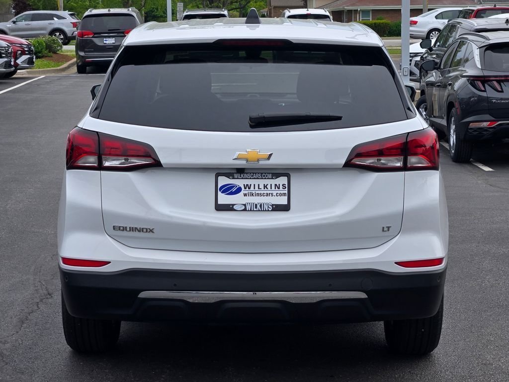 Used 2024 Summit White Chevrolet LT image 12