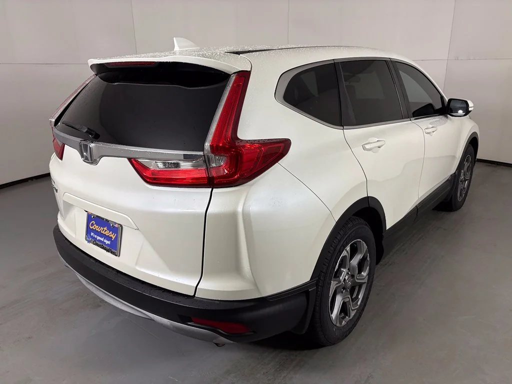 Used 2017  Honda EX image 8