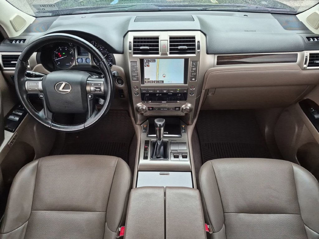 Used 2018 Blue Lexus 460 image 31
