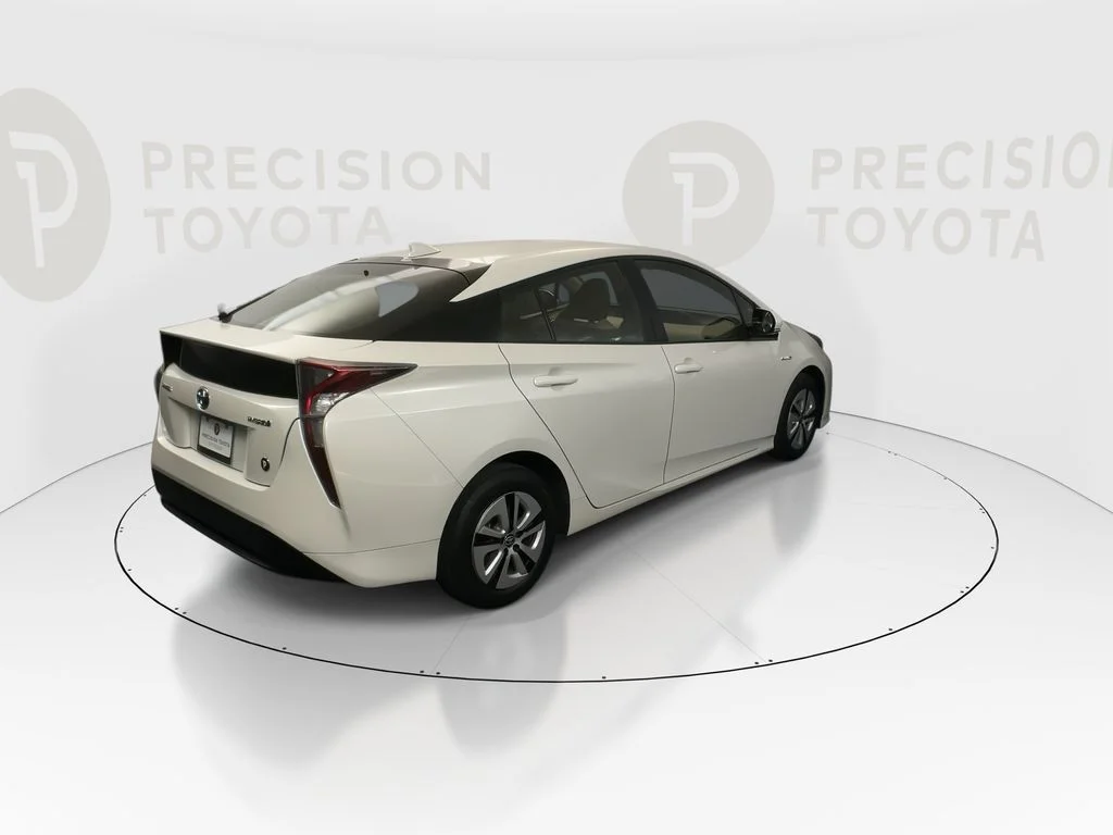 Used 2016 Blizzard Pearl Toyota Three image 20