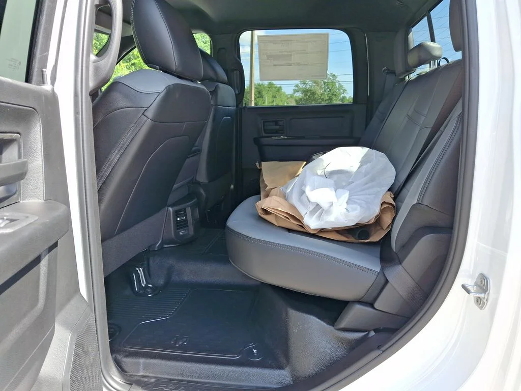 New 2025 Bright White Clearcoat RAM Tradesman image 15