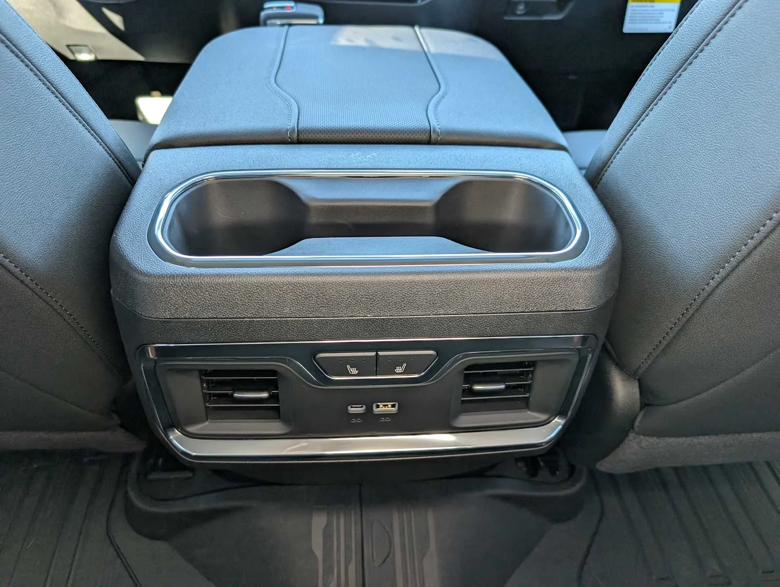 New 2026 Summit White GMC SLT image 18