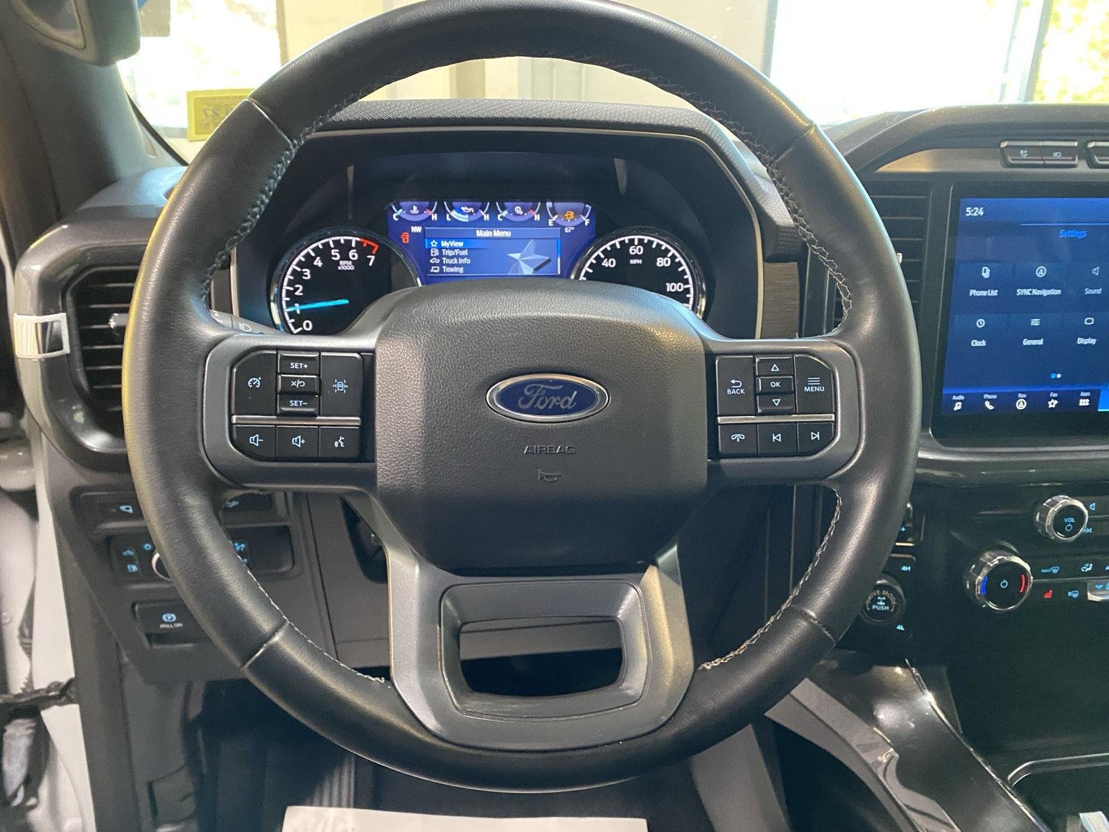 Used 2023 Avalanche Gray Ford XLT image 22