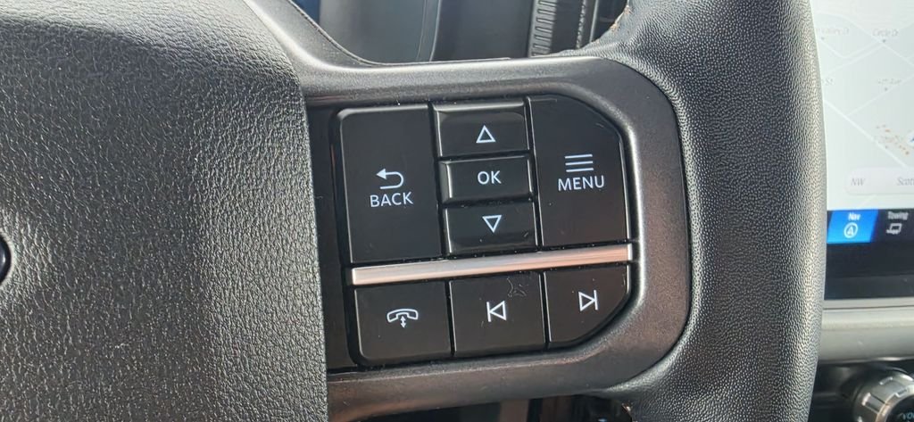 Used 2024 Oxford White Ford Lariat image 18
