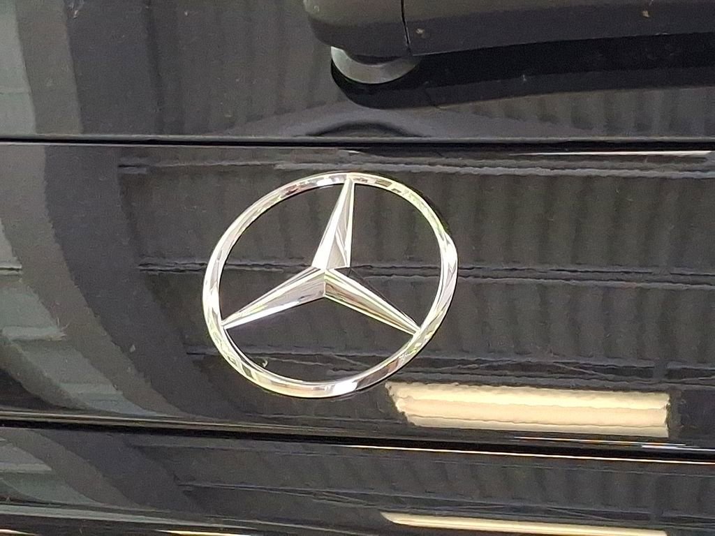 New 2026 Black Mercedes-Benz GLC 300 image 57
