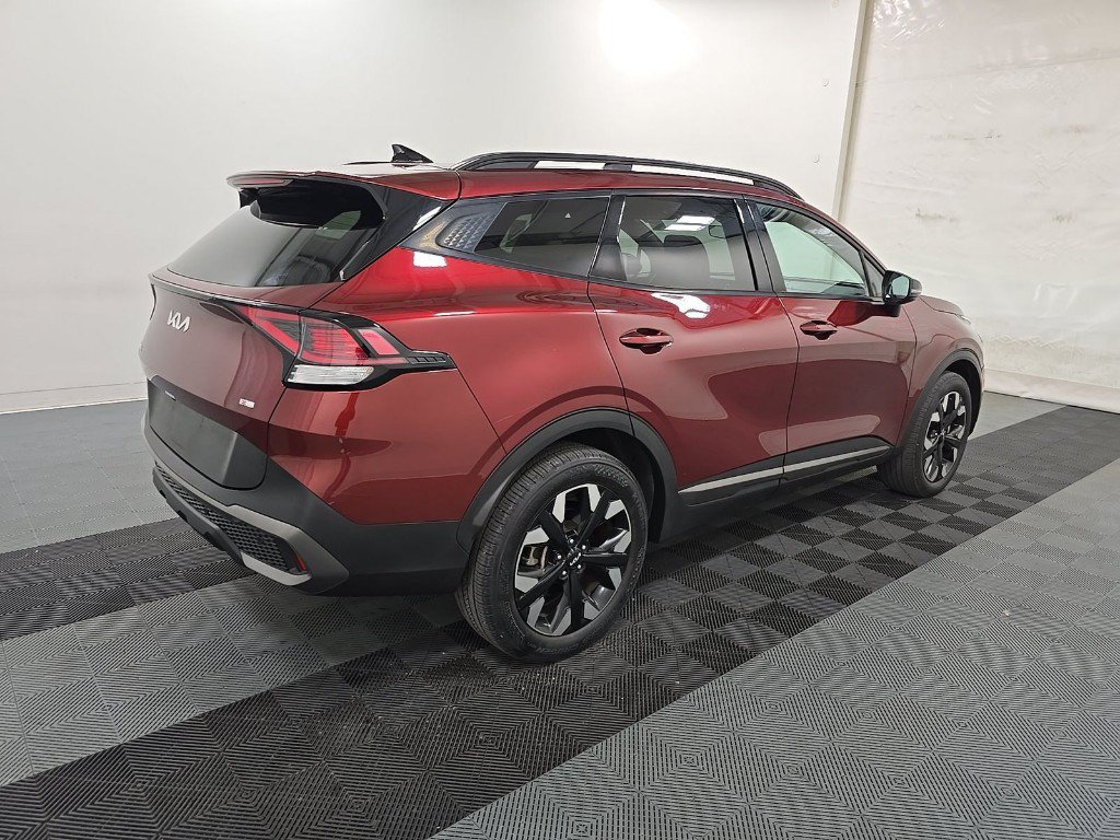 Used 2023 Red Kia X-Line image 4