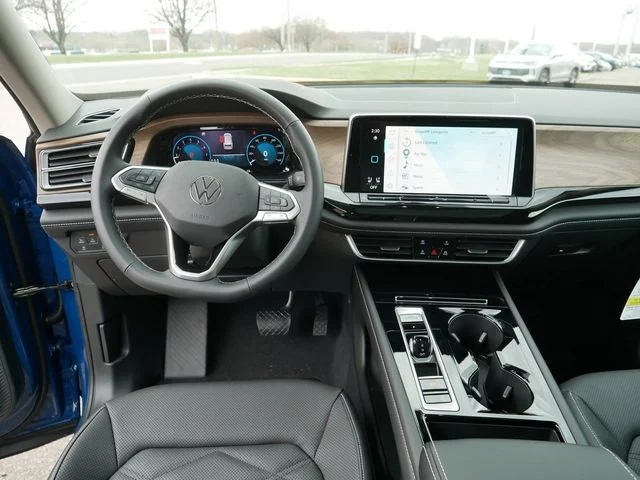 New 2026 Blue Volkswagen 2.0T SE w/Technology image 9