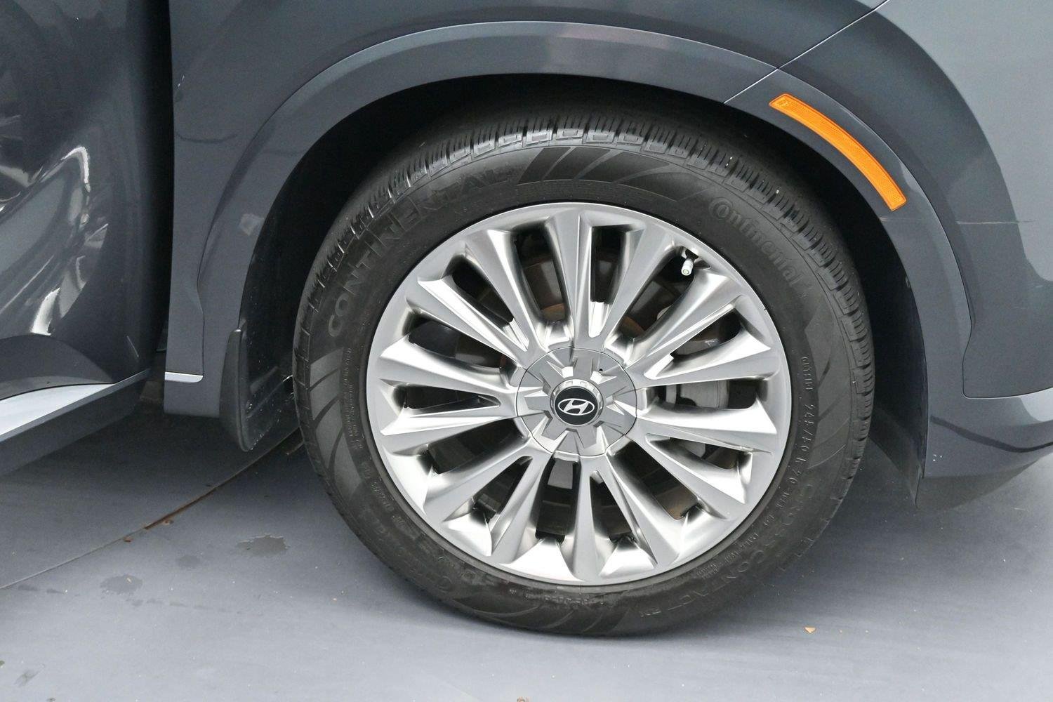 Used 2020 Steel Graphite Hyundai Limited image 41