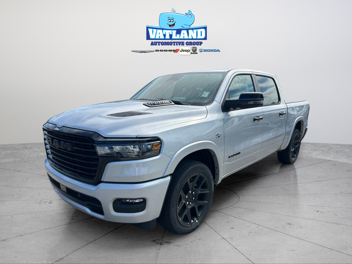 New 2026 Silver Zynith Exterior Paint RAM Laramie image 20
