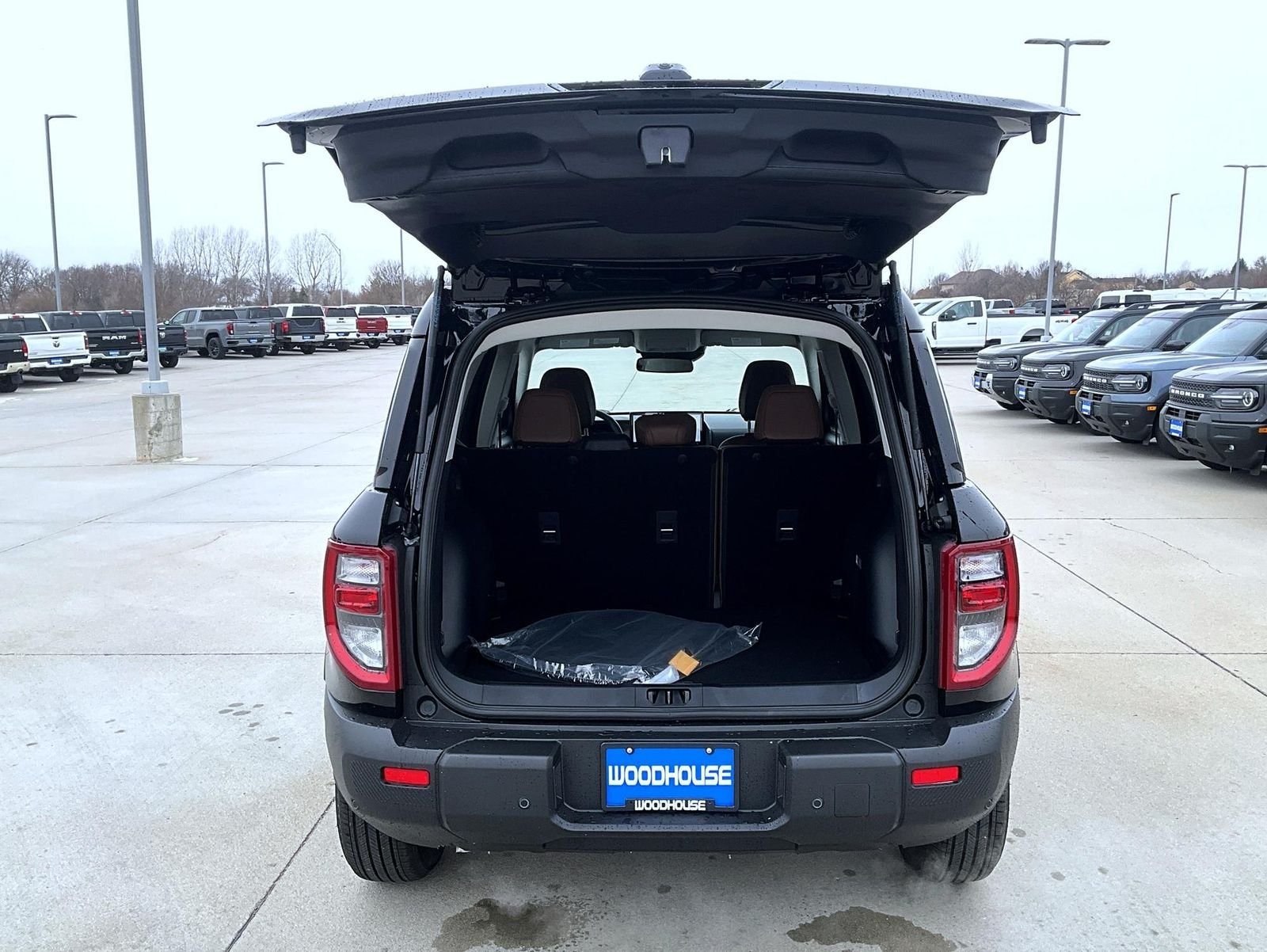 New 2026 Shadow Black Ford Outer Banks image 13