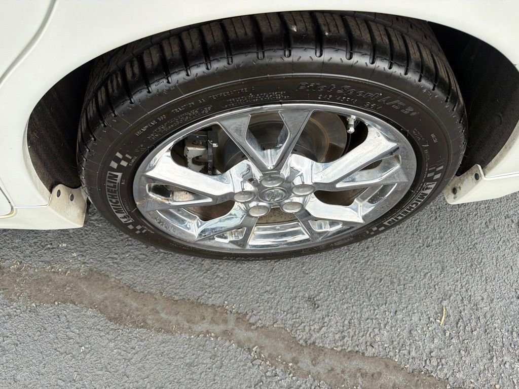 Used 2012 White Nissan 3.5 SV image 11