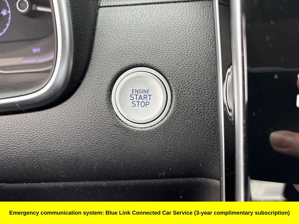 Used 2022  Hyundai Blue image 26