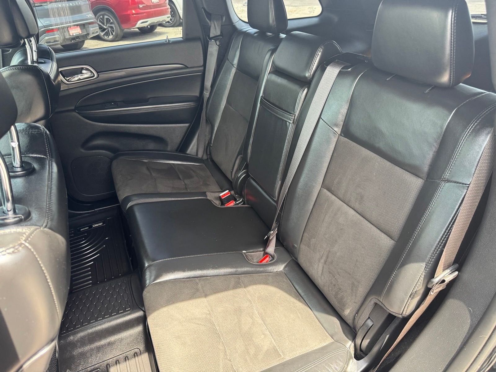 Used 2020 Diamond Black Jeep Altitude image 24