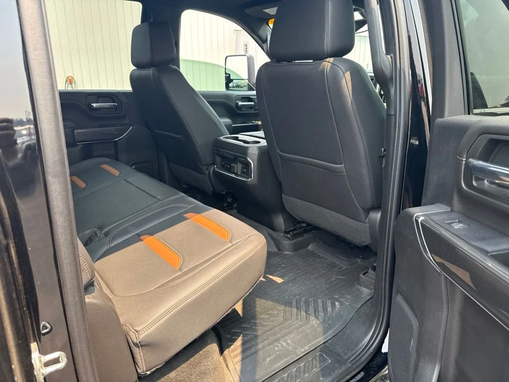 Used 2022 Onyx Black GMC AT4 image 30