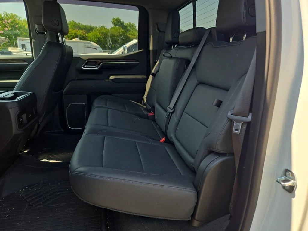 Used 2023 White Chevrolet LT Trail Boss image 7