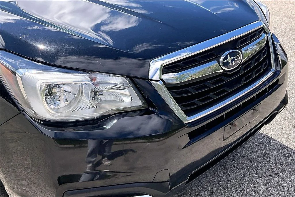 Used 2018 Black Subaru 2.5i Limited image 30