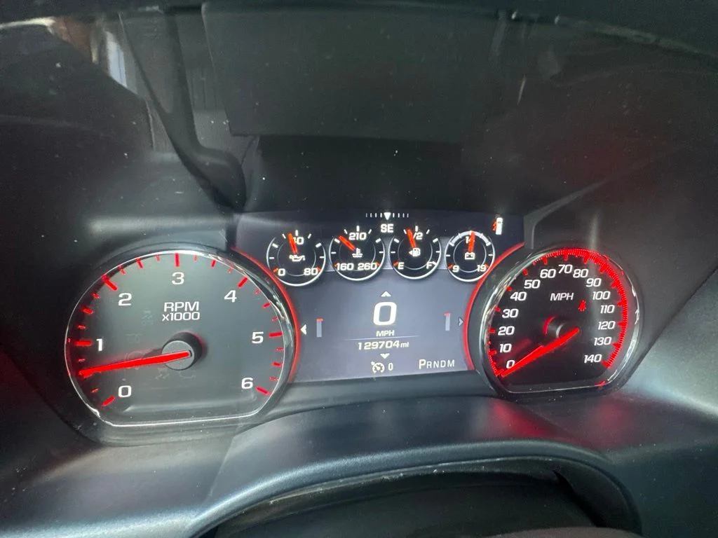 Used 2016 Silver GMC Denali image 16
