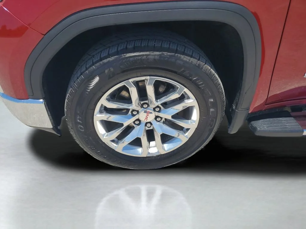 Used 2021 CAYENNE RED TINTCOAT GMC SLT image 28